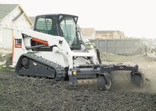 T180 Compact Track Loader